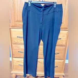 Women’s trousers, black 18W